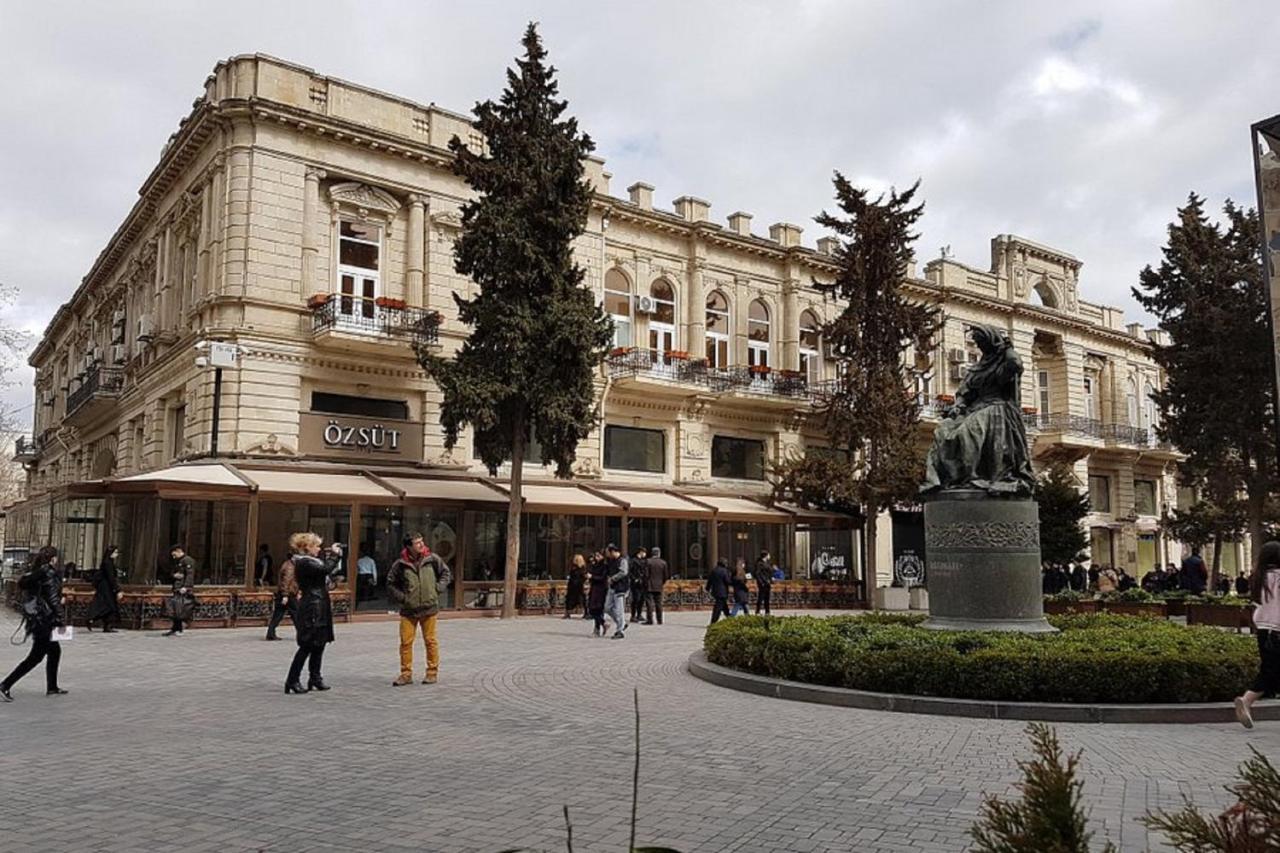 Bristol Hotel Baku Bagian luar foto